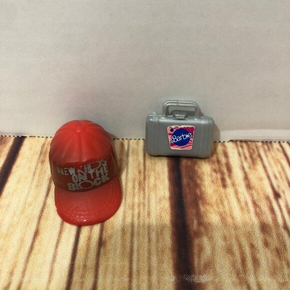 VTG 80's Barbie Astronaut 2449 Briefcase New Kids On The Block Hat Joey McIntyre - Picture 1 of 10